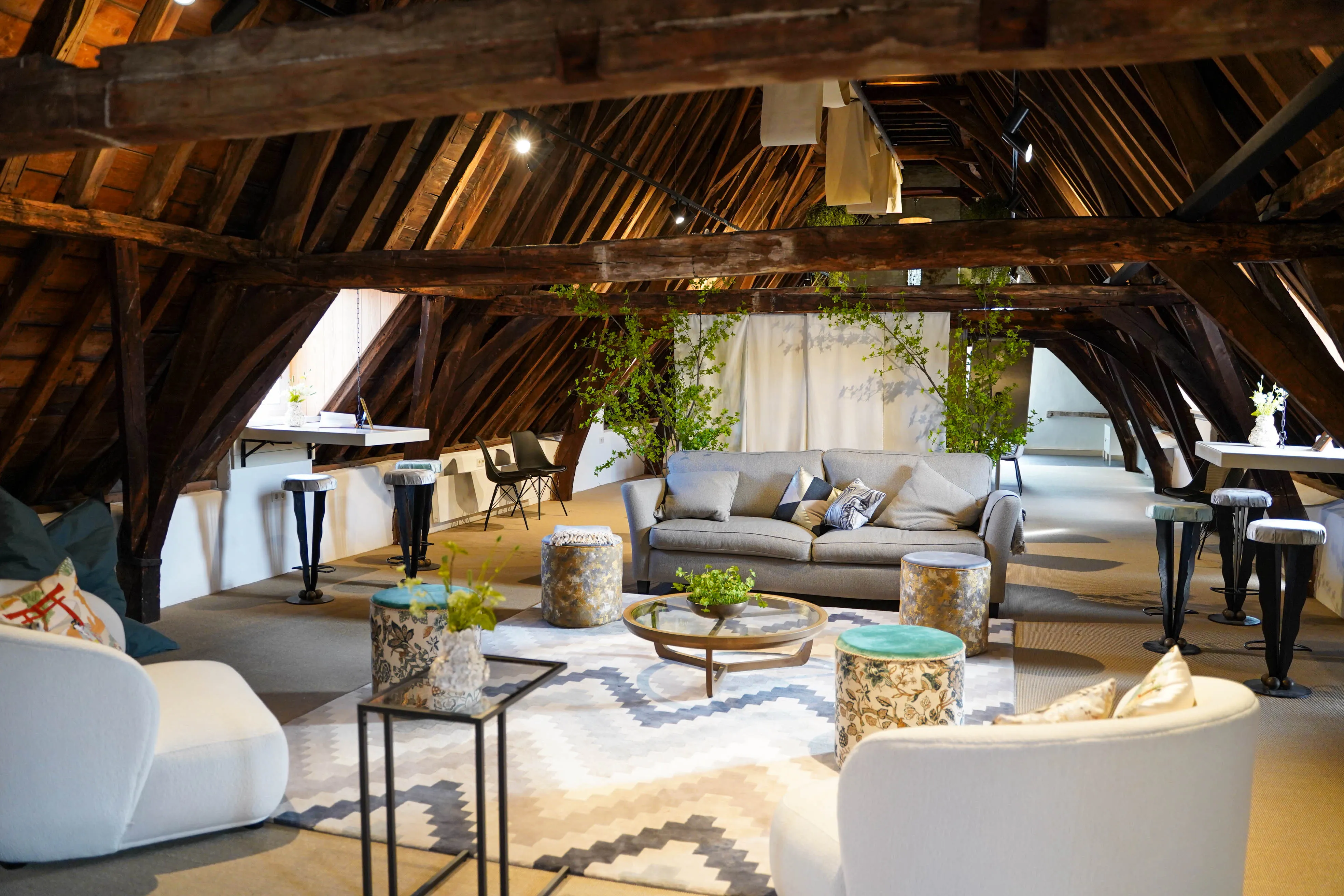 Warm, ambachtelijk interieur van Mariënhof